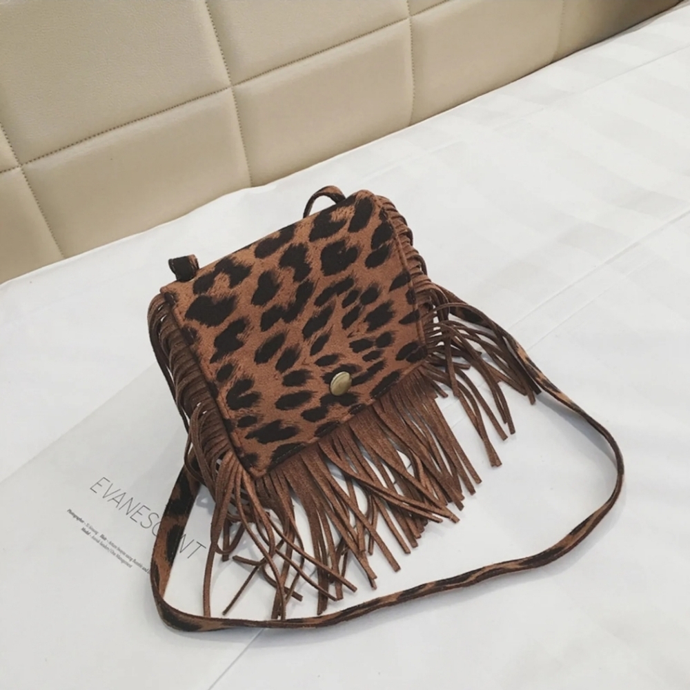 Fringe girl's purse (brown cheetah)